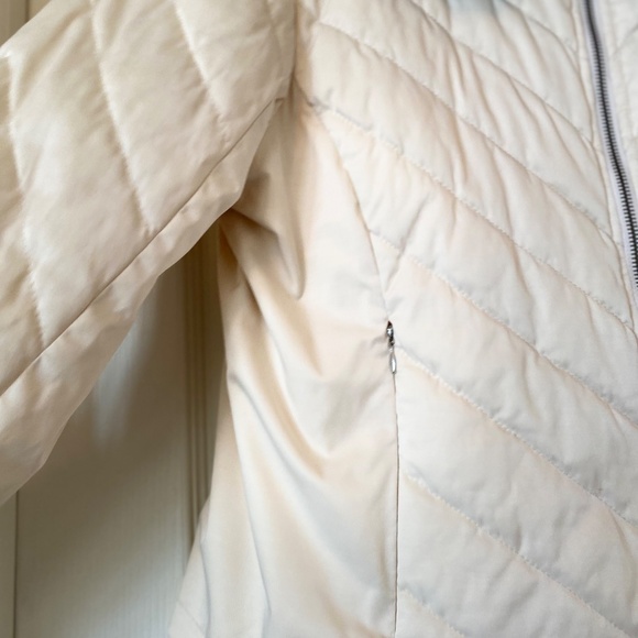 Harley Davidson Woman’s Satin Jacket, Size Large - Picture 7 of 13